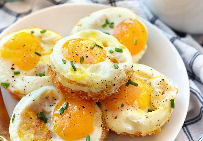 Đừng chỉ biết uống nhiều nước, chăm ăn 6 thực phẩm "siêu dưỡng da" mùa lạnh: Làm ẩm và trắng da, chống lão hóa- Ảnh 1.