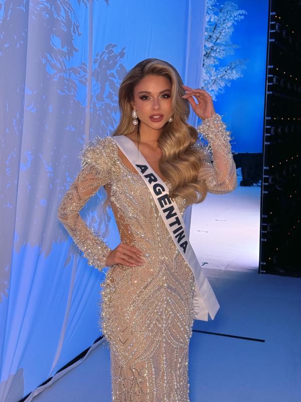 Đối thủ của Hương Giang tại Miss Universe: Xinh đẹp như búp bê sống đúng nghĩa- Ảnh 12.