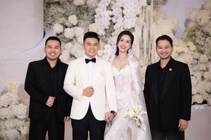 Dàn sao đổ bộ đám cưới Đỗ Hà: Đỗ Mỹ Linh đơn giản mà sang hết nấc, Lương Thuỳ Linh và dàn Hoa - Á hậu đọ sắc tưng bừng- Ảnh 13.