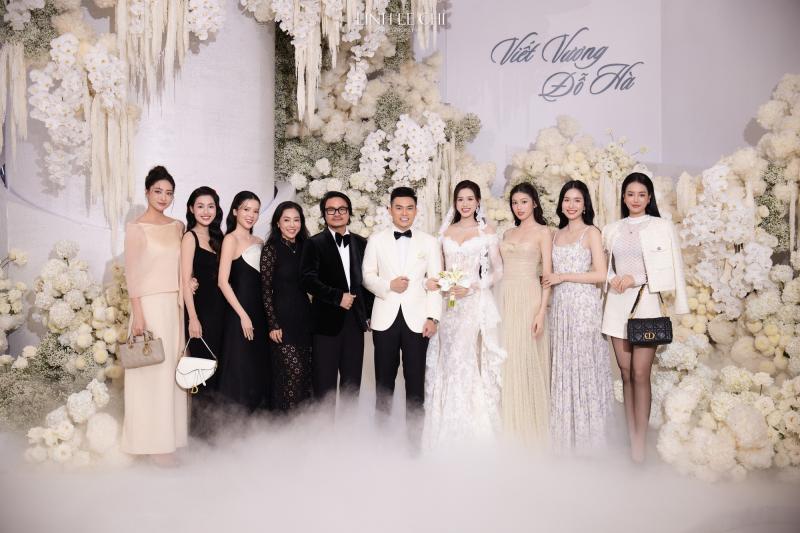 Á hậu cực thân, từng được Đỗ Hà bê tráp vắng mặt bất thường trong đám cưới tại Hà Nội- Ảnh 1.