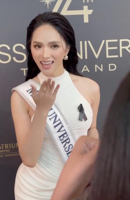 Hương Giang ngày đầu ở Miss Universe: 1 chi tiết thể hiện EQ cao, thái độ truyền thông quốc tế mới đáng bàn- Ảnh 4.