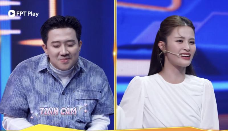 Đông Nhi nói đúng 3 chữ, hé lộ số tiền được Trấn Thành mừng cưới- Ảnh 1.