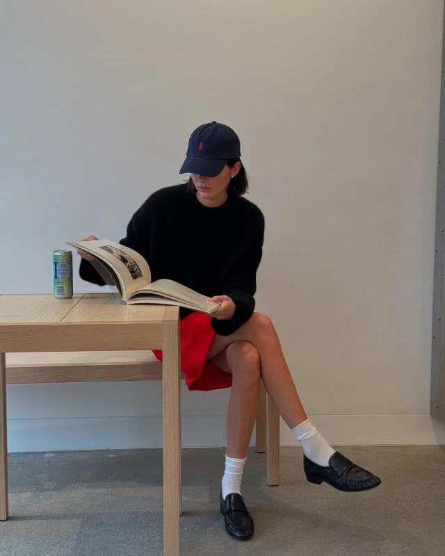 Mùa loafer tới: Kiểu giày quiet luxury khiến Kendall Jenner mê mệt vì năm nay có 1 điểm mới- Ảnh 8.