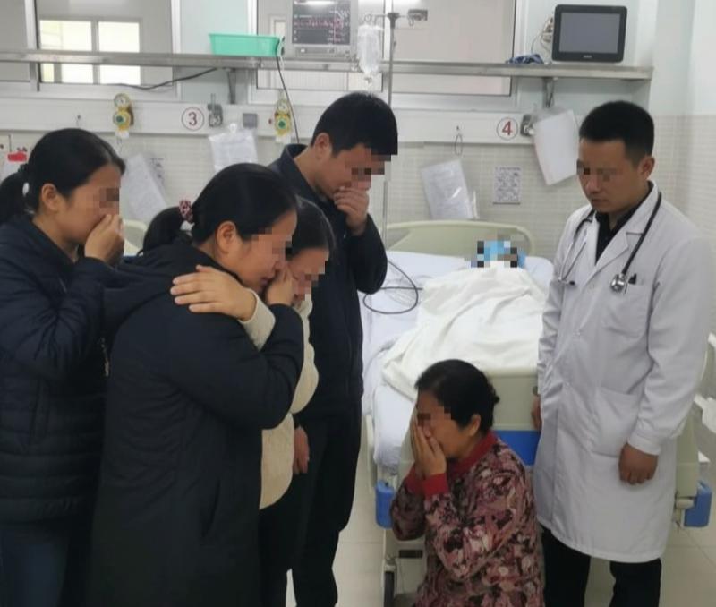 Người phụ nữ đang khỏe mạnh bỗng nhồi máu não rồi qua đời, BS sửng sốt: "Sao lại làm thế ngay sau khi ăn?"- Ảnh 1.