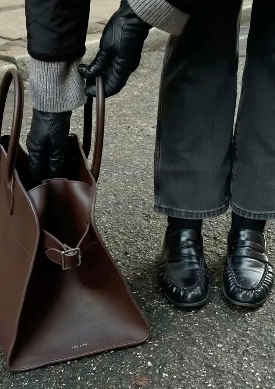 Mùa loafer tới: Kiểu giày quiet luxury khiến Kendall Jenner mê mệt vì năm nay có 1 điểm mới- Ảnh 12.