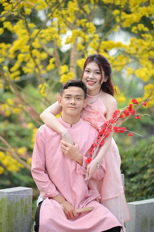 Sao trẻ ĐT Việt Nam tậu xế hộp mới, viên mãn bên vợ hot girl sau 2 năm kết hôn- Ảnh 2.