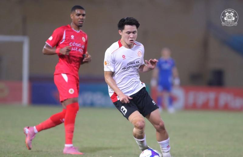 Khổng Minh Gia Bảo là ai?- Ảnh 1.