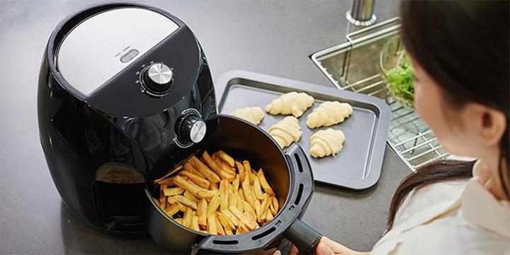 10 sai lầm khi sử dụng nồi chiên không dầu khiến món ăn kém ngon, nồi nhanh hỏng- Ảnh 1.