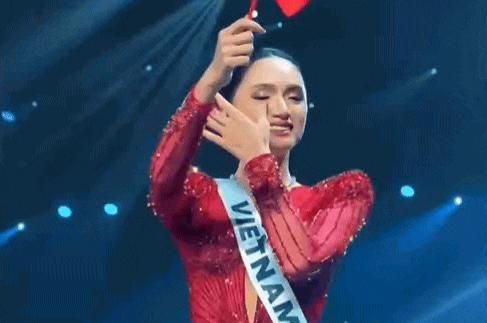 Hương Giang: Tôi sợ những ánh nhìn, những lời chê bai- Ảnh 1.
