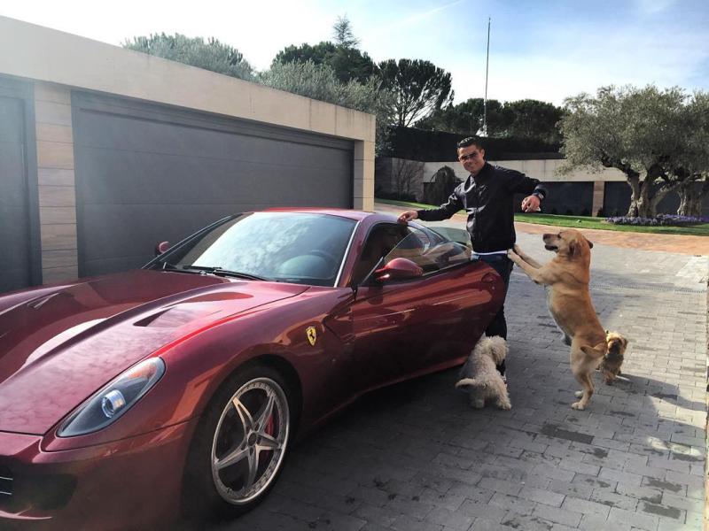 Tin được không: Ronaldo không nhớ nổi mình có bao nhiêu chiếc xe trong BST siêu xe 700 tỷ đáng gờm nhất thế giới- Ảnh 10.