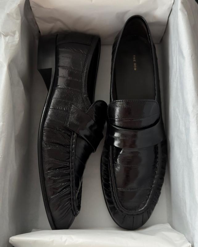 Mùa loafer tới: Kiểu giày quiet luxury khiến Kendall Jenner mê mệt vì năm nay có 1 điểm mới- Ảnh 6.