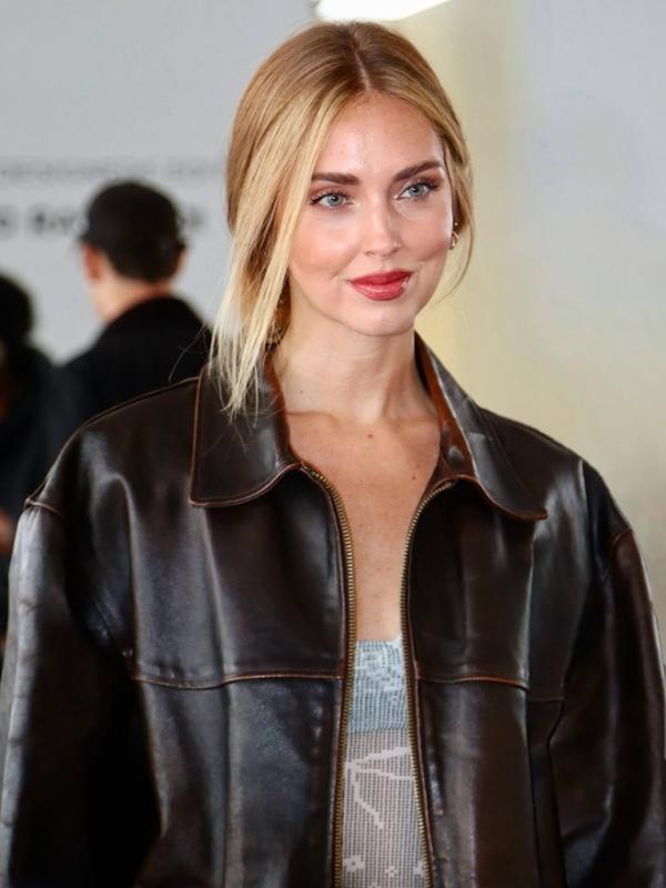 Chiara Ferragni - thần tượng Instagram ngã ngựa: Ăn chặn hơn 60 tỷ tiền từ thiện, chồng ngoại tình suốt 7 năm kết hôn- Ảnh 11.