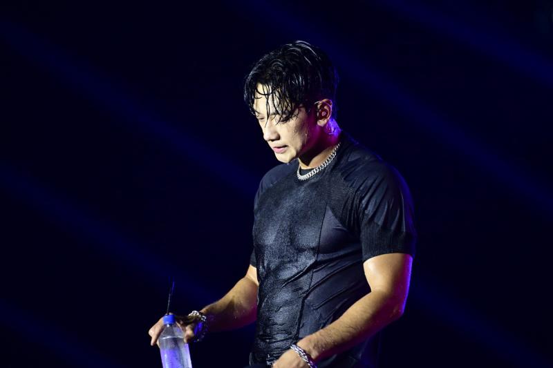 WATERBOMB HOCHIMINH 2025: Hơn 20 nghệ sĩ Việt - Hàn tạo nên những khoảnh khắc để đời, thị trường concert nội địa được nâng tầm- Ảnh 5.