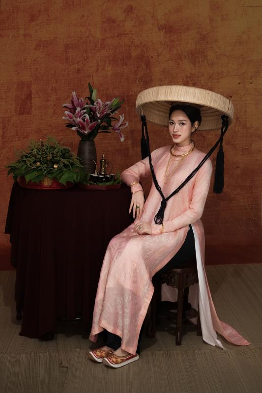 1 ngày trước đám cưới Đỗ Hà và thiếu gia: Lộ full 4 bộ ảnh cưới 