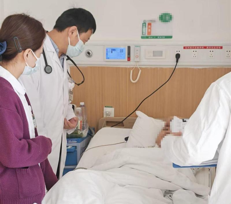 Mới 29 tuổi đã bị suy thận nặng, phải chạy thận suốt đời vì bỏ qua điều này suốt nửa năm- Ảnh 1.