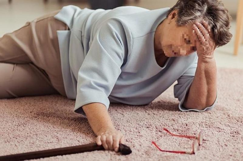 Dậy sớm làm việc nhà, người phụ nữ nguy kịch vì thói quen tưởng vô hại- Ảnh 1.