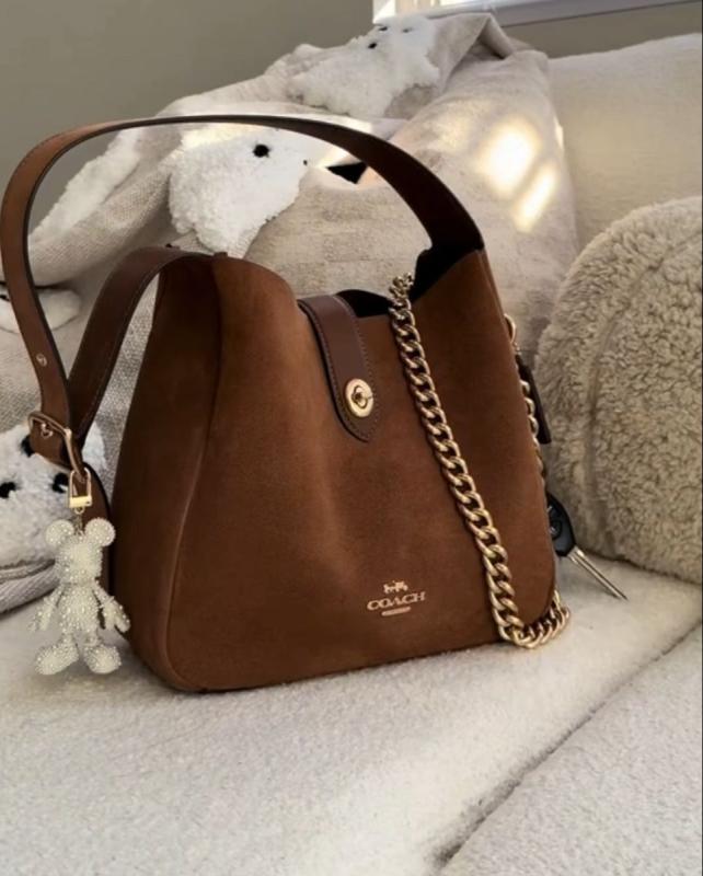 Túi mới nhất của Chanel khiến MXH bùng nổ, dân tình khẩn thiết đòi 