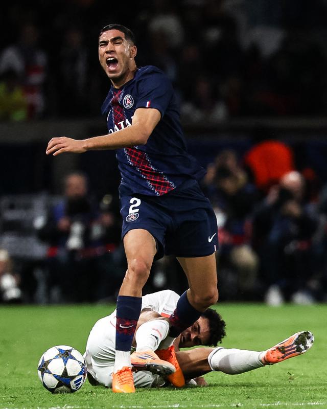 Tin sốc hậu trường trận PSG với Bayern đêm qua, một cầu thủ phải bật khóc nức nở- Ảnh 2.