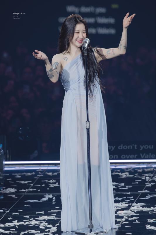 Nữ idol "đẹp thoát tục" với đồ mỏng manh, tay phủ kín hình xăm- Ảnh 2.