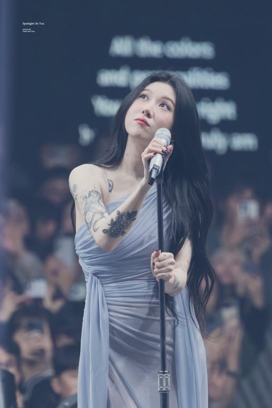 Nữ idol "đẹp thoát tục" với đồ mỏng manh, tay phủ kín hình xăm- Ảnh 4.