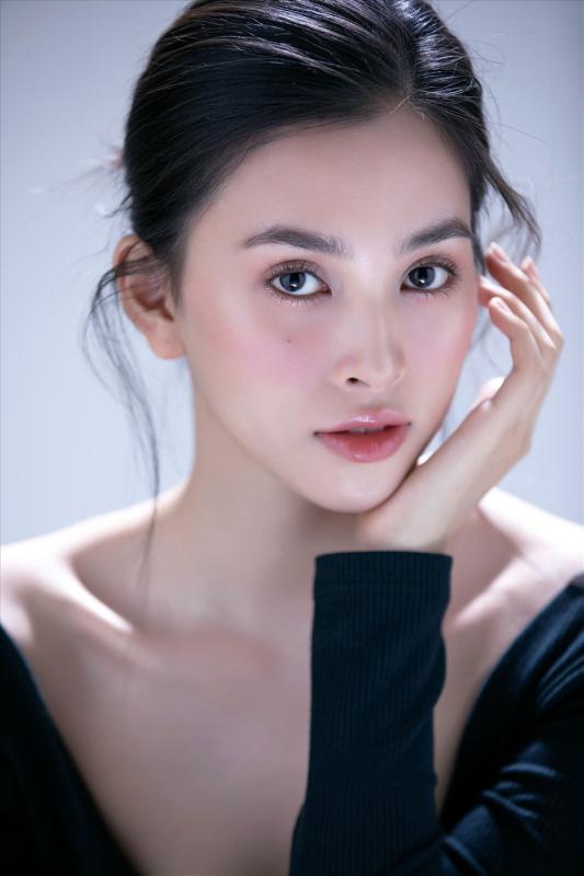 4 nữ diễn viên có gương mặt đẹp nhất Việt Nam: Chi Pu hạng 1 quá xứng đáng, 1 người bị chê chưa đủ trình- Ảnh 5.