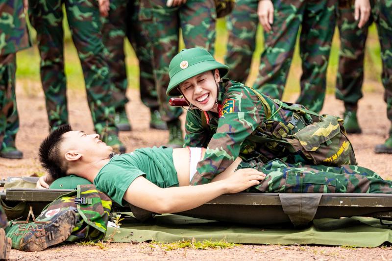 Hương Giang quá khổ!- Ảnh 2.