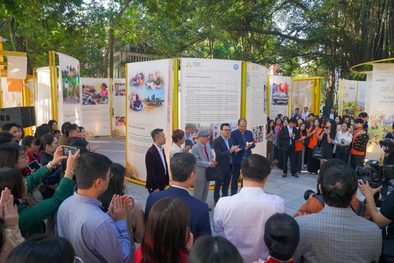 Hồ Ngọc Hà: Không cần mặc quá đẹp, ăn quá ngon; chỉ cần duy trì thu nhập để giúp đỡ bà con- Ảnh 2.