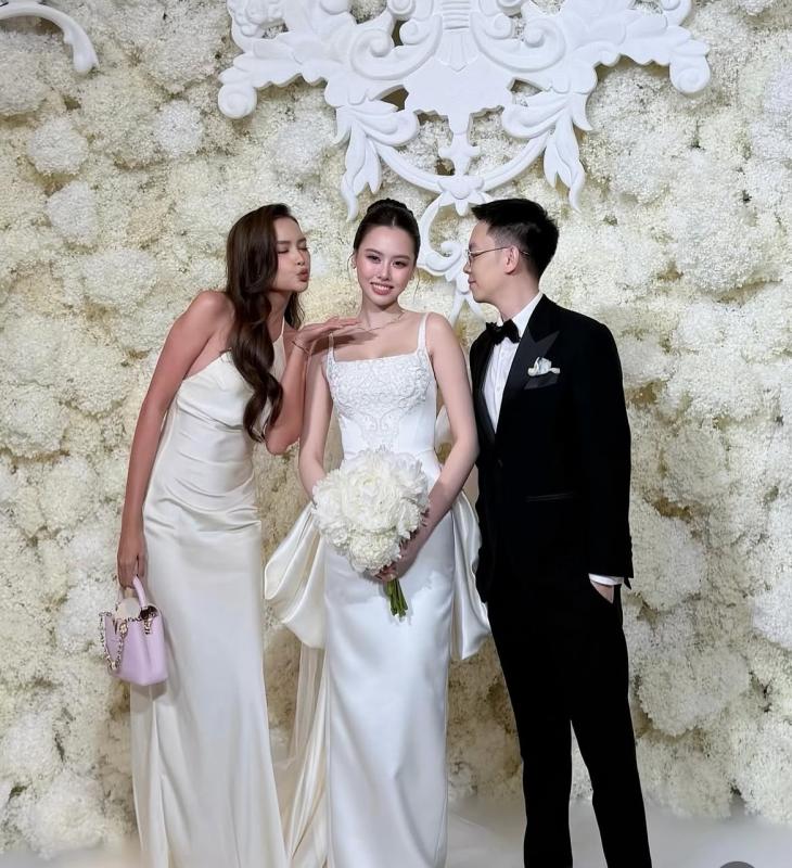 Đám cưới Á hậu Tâm Như và chồng doanh nhân: Cô dâu khóc nức nở, Khánh Vân, Ngọc Châu và dàn sao Việt đổ bộ- Ảnh 7.