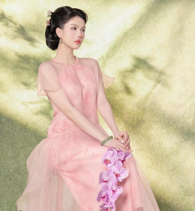Ngọc Trinh 