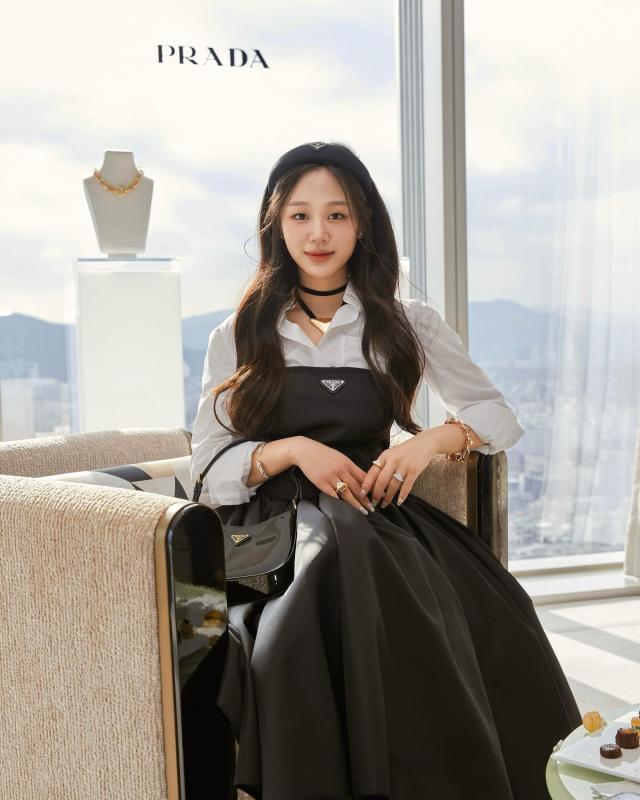 Thiên kim tiểu thư là bạn thân của công chúa Kpop: Visual tri thức nổi bật trong dàn chaebol- Ảnh 13.
