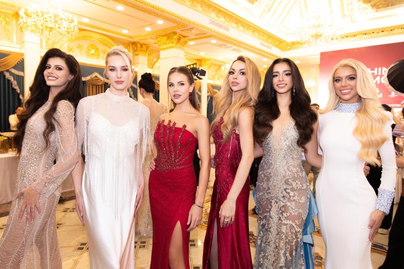 Mai Ngô catwalk loạng choạng, lộ ngoại hình gây tranh cãi khi thi quốc tế- Ảnh 20.