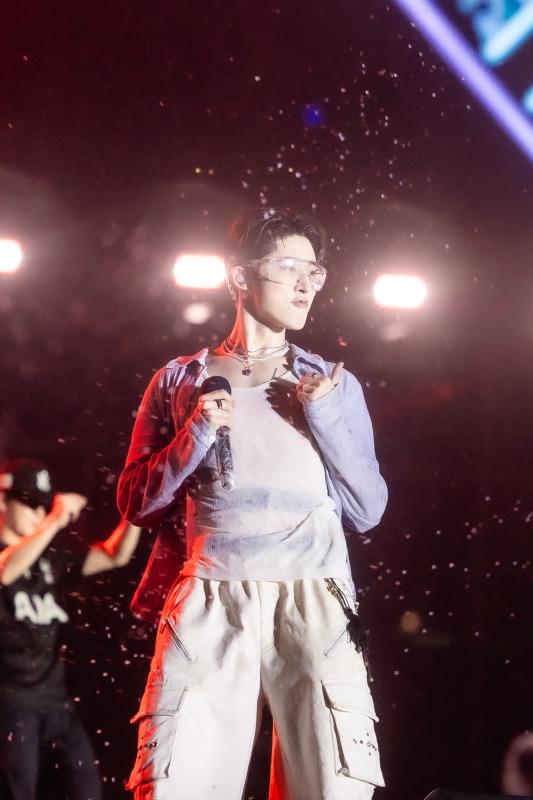 Jay Park "đốt cháy" WATERBOMB D-2 với cơ bụng "tiền tỷ", Chi Pu - B.I gây sốc visual với màn kết hợp chưa từng có- Ảnh 20.