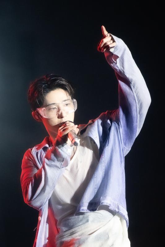 Jay Park "đốt cháy" WATERBOMB D-2 với cơ bụng "tiền tỷ", Chi Pu - B.I gây sốc visual với màn kết hợp chưa từng có- Ảnh 19.