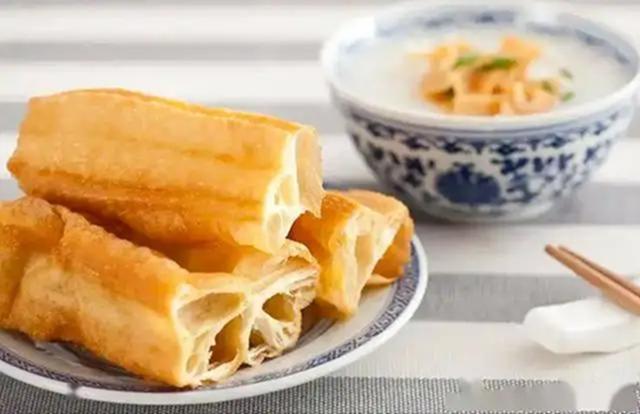 Ngày càng nhiều người mắc ung thư? Bác sĩ khuyên: Chớ dại đụng nhiều 4 món ngon này- Ảnh 2.