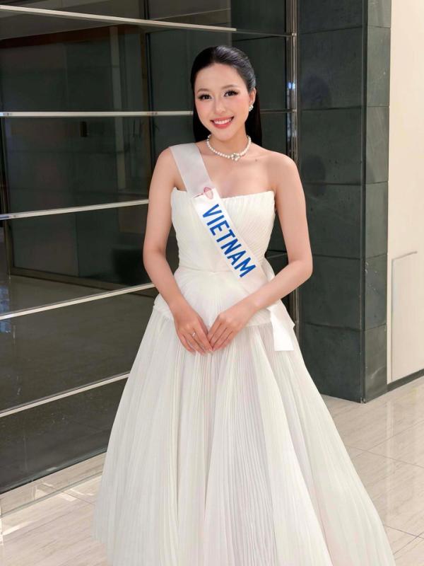 Đại diện Việt Nam gây ấn tượng sau những ngày đầu tại Miss International 2025- Ảnh 1.