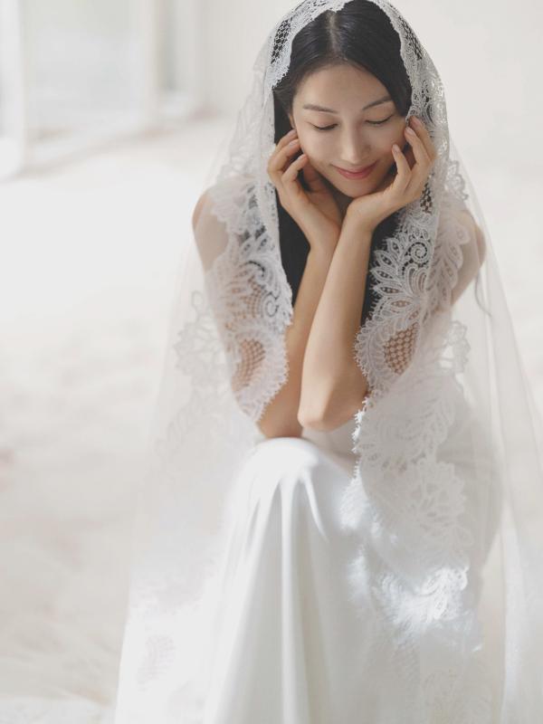 Sao nữ từng vướng ồn ào với Song Joong Ki tung ảnh cưới đẹp như mơ- Ảnh 7.
