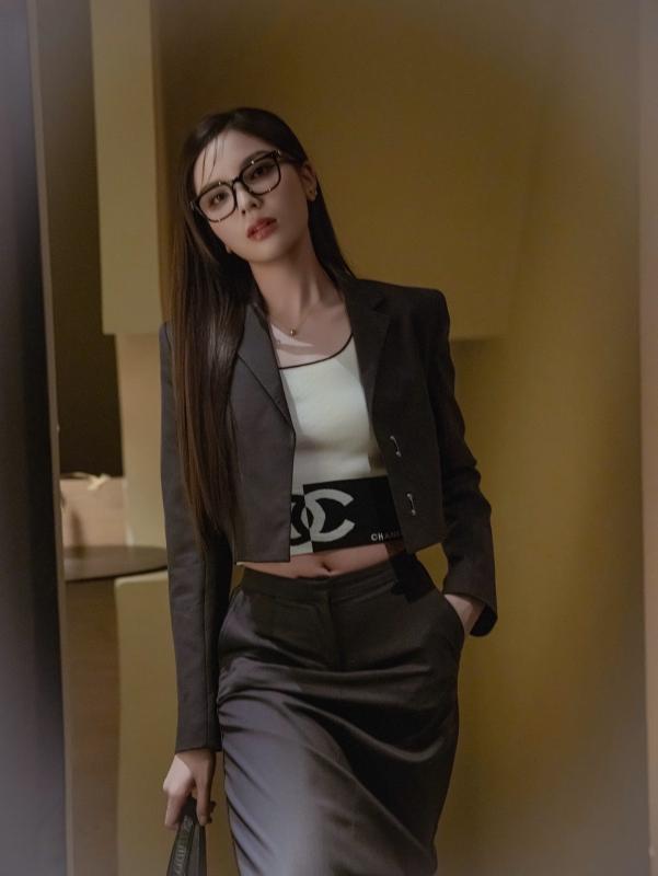 24 giây đưa Kỳ Duyên lên sánh ngang với Kendall Jenner- Ảnh 10.