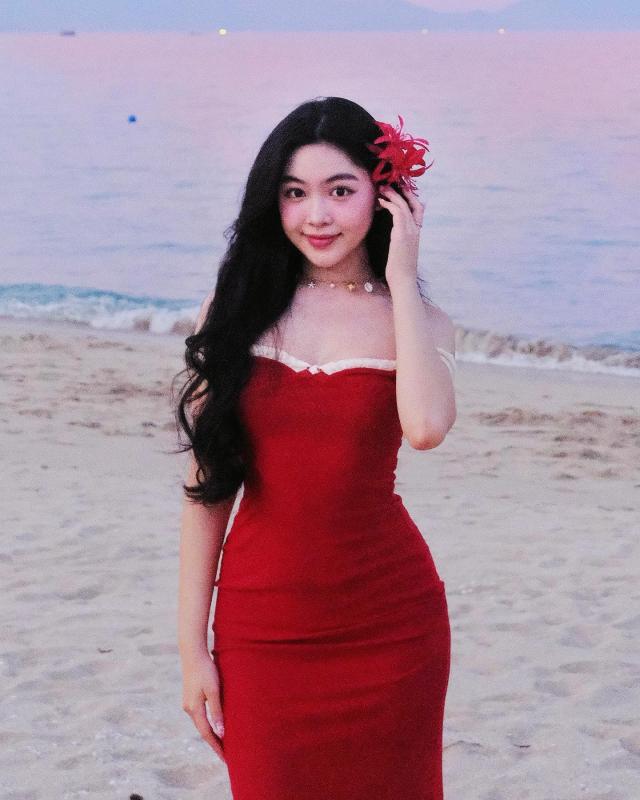 Lọ Lem suýt mất hạng bởi gái xinh 2k5 đang hot- Ảnh 7.