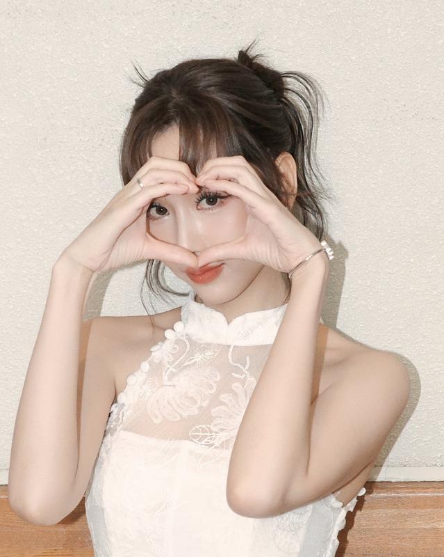 Tóc Tiên gọi Min là chị CĐM ngã ngửa vì bị nhan sắc không tuổi đánh lừa: Visual "vừa Việt vừa Nhật vừa Hàn" thế này xem lại ảnh quá khứ nhiều người hẳn bất ngờ lắm- Ảnh 9.