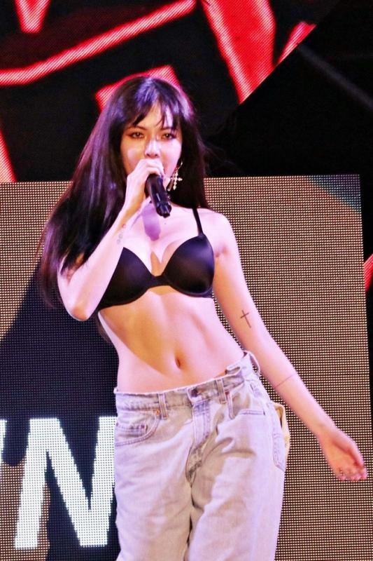 Quá nể HyunA, thích là lấy lại body gợi cảm sau vài tháng- Ảnh 10.