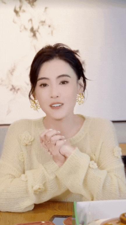 Phụ nữ tuổi trung niên nên học Trương Bá Chi 3 bí quyết “nuôi tướng đẹp” để may mắn và thành công trong năm 2026- Ảnh 4.