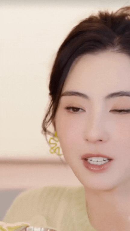 Phụ nữ tuổi trung niên nên học Trương Bá Chi 3 bí quyết “nuôi tướng đẹp” để may mắn và thành công trong năm 2026- Ảnh 5.