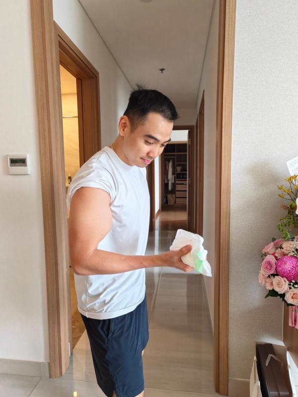 Cứ mỗi lần pha trò, vợ chồng Hoa hậu H'Hen Niê lại phải xin lỗi- Ảnh 8.