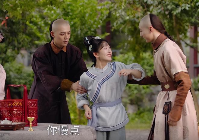 Thấy Tiểu Yến Tử và Hạ Tử Vy mà chỉ biết thở dài- Ảnh 7.