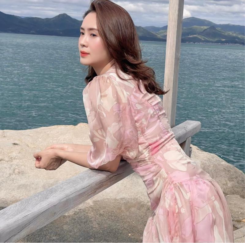 Hồng Diễm với Huyền Lizzie: Ai mới là người đẹp nhất VTV?- Ảnh 6.