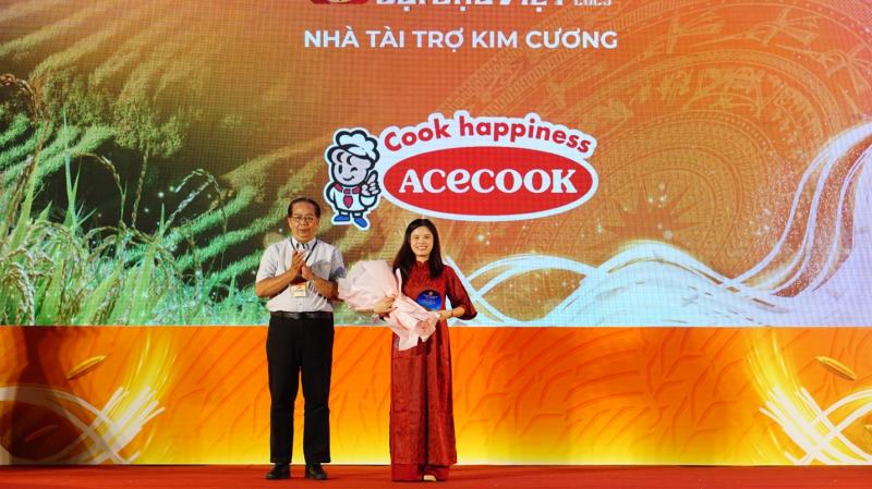 Hơn 40.000 khách tham quan trải nghiệm gian hàng Acecook Việt Nam tại Ngày hội sợi Gạo 2025- Ảnh 1.