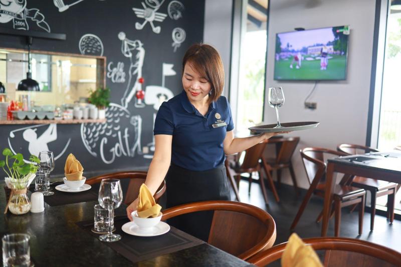 Chiến lược phát triển nhân lực bản địa tại The Five Resort & Golf Hoang Gia Ninh Binh- Ảnh 5.