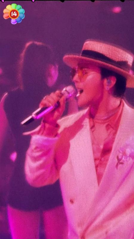 G-DRAGON cởi áo diễn kết màn, biển fanchant 