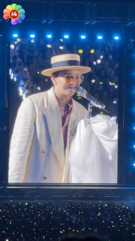 G-DRAGON cởi áo diễn kết màn, biển fanchant 