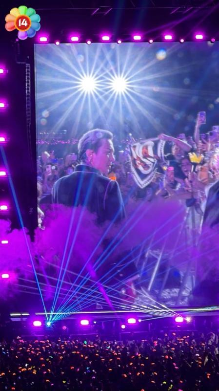 G-DRAGON cởi áo diễn kết màn, biển fanchant 